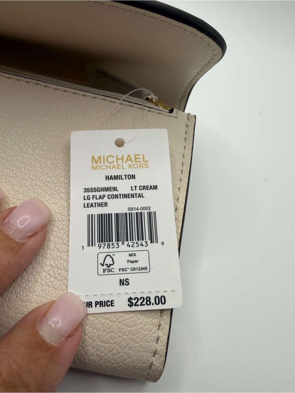 Michael Kors Ivory Pebbled Leather Wallet with Gold Charm - Picture 4 of 4